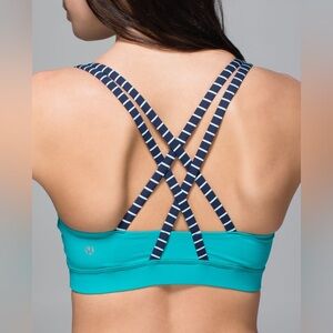 Lululemon Energy Bra
Blue Tropics / Parallel Stripe Deep Navy Tranquil